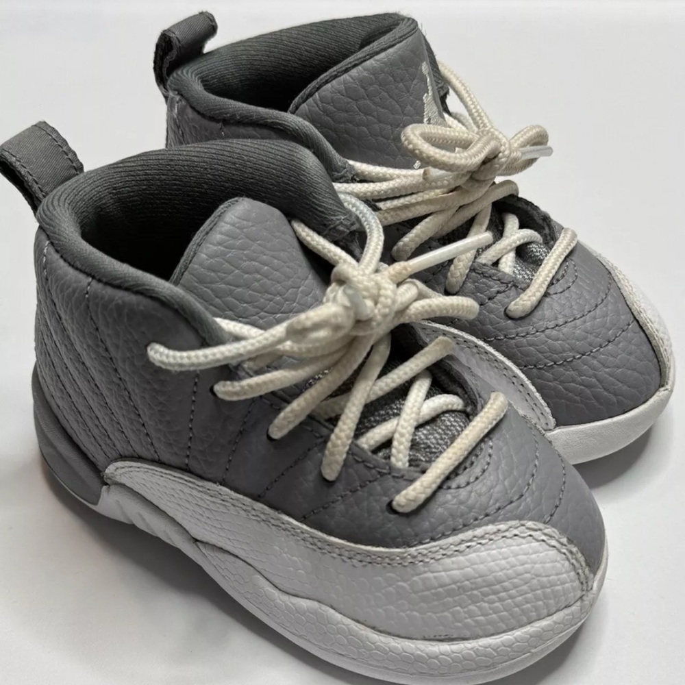 Nike Air Jordan 12 Retro Sneaker Toddler Size 6C Stealth White Leather Lace Up